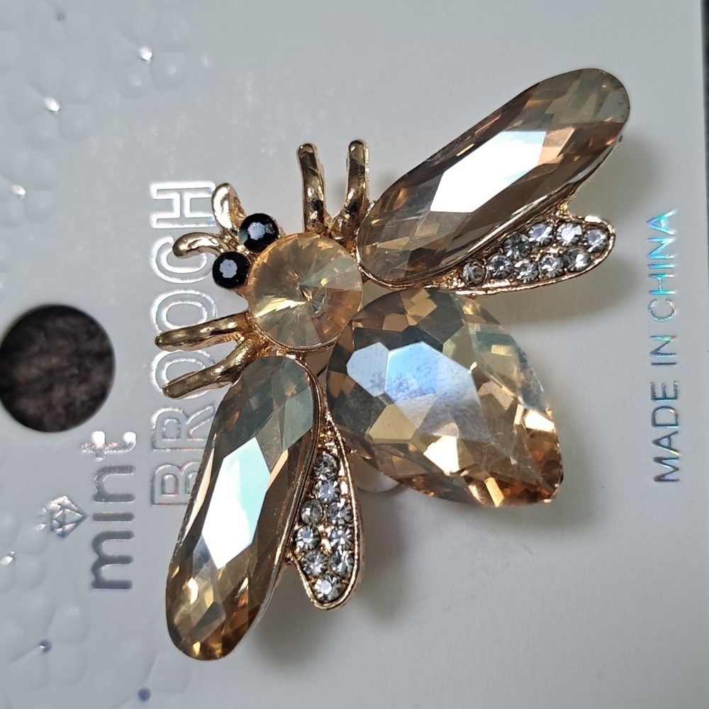 Bumble Bee Brooch - Picture 3 of 5